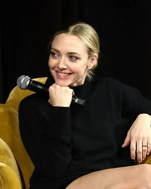 Amanda Seyfried OnlyFans Leaked Free Thumbnail Picture - #fh4XUsm4Zf