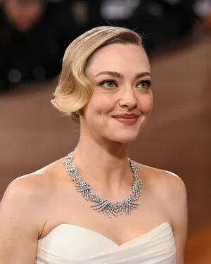 Amanda Seyfried OnlyFans Leaked Free Thumbnail Picture - #hSMYg7ocsV
