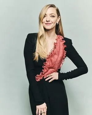Amanda Seyfried OnlyFans Leaked Free Thumbnail Picture - #kRFEJOJck7