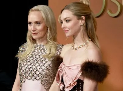 Amanda Seyfried OnlyFans Leaked Free Thumbnail Picture - #nLLkHOolVO