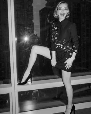 Amanda Seyfried OnlyFans Leaked Free Thumbnail Picture - #pdUrOTCWe6