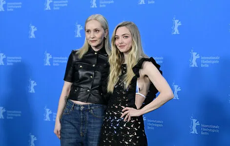 Amanda Seyfried OnlyFans Leaked Free Thumbnail Picture - #pnUyxjqtKQ