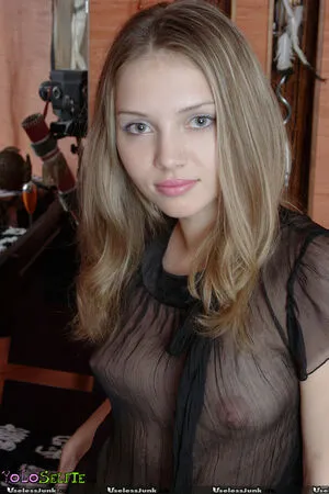 Amanda Seyfried OnlyFans Leaked Free Thumbnail Picture - #psiojt1Hd9
