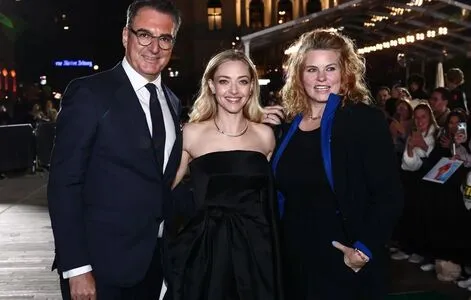 Amanda Seyfried OnlyFans Leaked Free Thumbnail Picture - #rLCUVHIKas