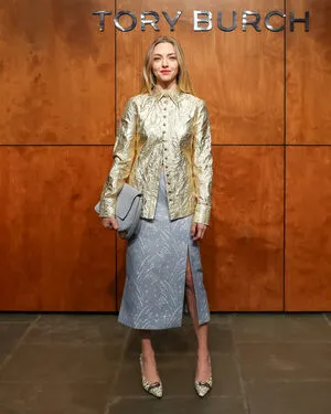 Amanda Seyfried OnlyFans Leaked Free Thumbnail Picture - #spLlUnPm4z