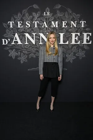 Amanda Seyfried OnlyFans Leaked Free Thumbnail Picture - #ujWrSg5ZCg