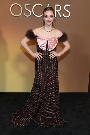 Amanda Seyfried OnlyFans Leaked Free Thumbnail Picture - #w9Dg0xqt5T