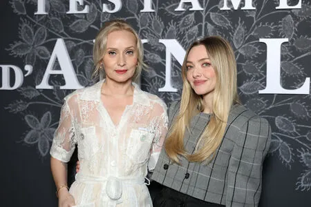 Amanda Seyfried OnlyFans Leaked Free Thumbnail Picture - #ytirblzeXz