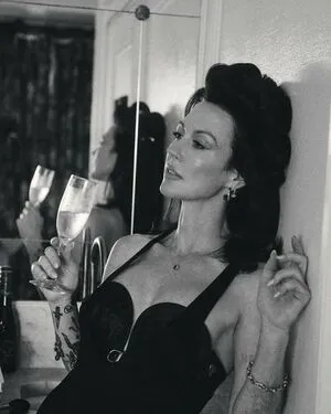 Amanda Shires OnlyFans Leaked Free Thumbnail Picture - #9kp2ETF0gn