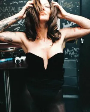 Amanda Shires OnlyFans Leaked Free Thumbnail Picture - #BRPWH4pbO4
