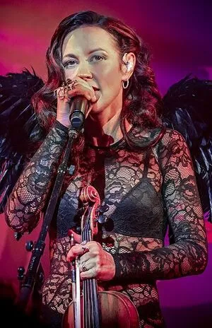 Amanda Shires OnlyFans Leaked Free Thumbnail Picture - #mloXhh4rBV
