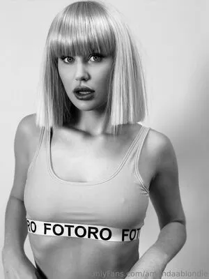 Amandaablondie OnlyFans Leaked Free Thumbnail Picture - #PadrfVEmvo