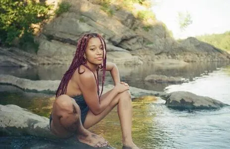 Amandla Stenberg OnlyFans Leaked Free Thumbnail Picture - #OmaxRdeXpx