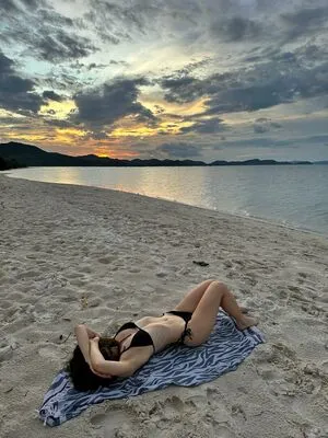 Amateurshe OnlyFans Leaked Free Thumbnail Picture - #CI3zwLHW47