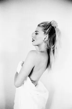 Amber Heard OnlyFans Leaked Free Thumbnail Picture - #4W4x0F1MYK