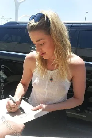 Amber Heard OnlyFans Leaked Free Thumbnail Picture - #MV9aNafYVO