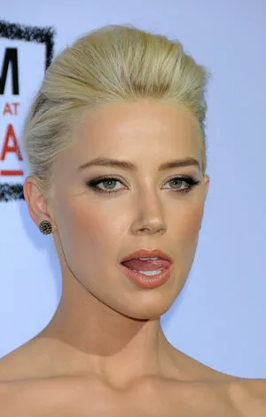 Amber Heard OnlyFans Leaked Free Thumbnail Picture - #dO5tczdd80