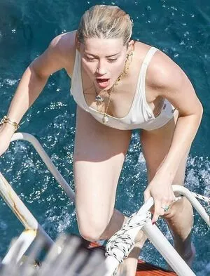 Amber Heard OnlyFans Leaked Free Thumbnail Picture - #E5uagRgoU7