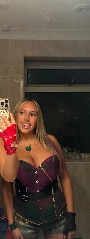 Amber Isabella OnlyFans Leaked Free Thumbnail Picture - #oftddMNmGw