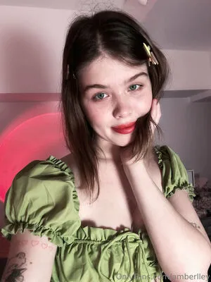 Amberlley OnlyFans Leaked Free Thumbnail Picture - #EPG4AZm0wm