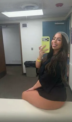 Amberlyray OnlyFans Leaked Free Thumbnail Picture - #pk7AhSoYu1
