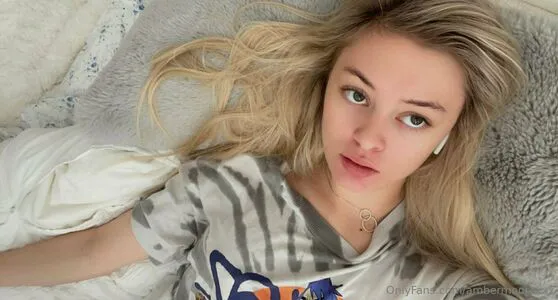Ambermoorexxx OnlyFans Leaked Free Thumbnail Picture - #xmfo3azdCS