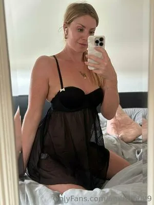 Amberrobinson OnlyFans Leaked Free Thumbnail Picture - #93z5uiEAKO