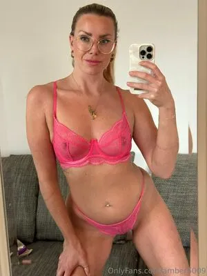 Amberrobinson OnlyFans Leaked Free Thumbnail Picture - #avRS6U36fe