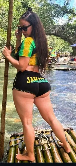 Amberrrnicole OnlyFans Leaked Free Thumbnail Picture - #gVFhZFI7DZ