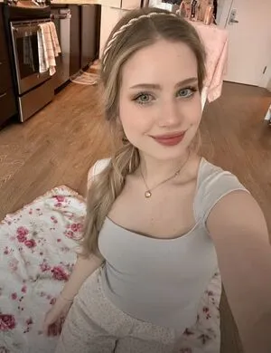 Ambieanne OnlyFans Leaked Free Thumbnail Picture - #A5VOgjMqEF