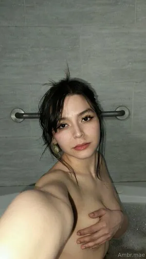 Ambr Mae OnlyFans Leaked Free Thumbnail Picture - #EEAj1iv20B
