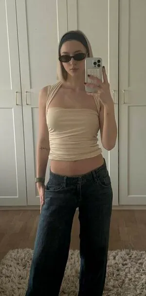 Ambre Vallet OnlyFans Leaked Free Thumbnail Picture - #F24uJU5bHN