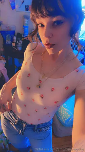 Ambrosiasweetie OnlyFans Leaked Free Thumbnail Picture - #oe1V1oG20n