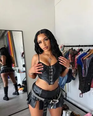 Ambrr OnlyFans Leaked Free Thumbnail Picture - #AMKTIGJClk