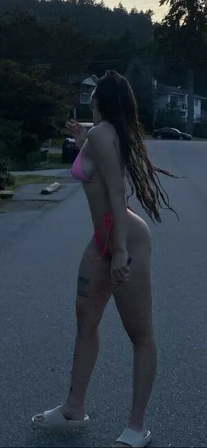 Ambzzie Ambzzzie OnlyFans Leaked Free Thumbnail Picture - #8q26m43F22