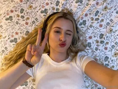 Amel Lia OnlyFans Leaked Free Thumbnail Picture - #aX8hs7Hc7R