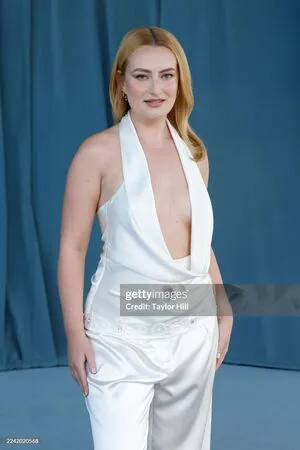 Amelia Dimoldenberg OnlyFans Leaked Free Thumbnail Picture - #3VgucqSbYm