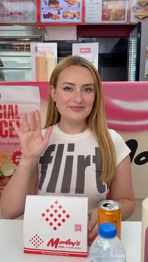 Amelia Dimoldenberg OnlyFans Leaked Free Thumbnail Picture - #5pF43V1EIW