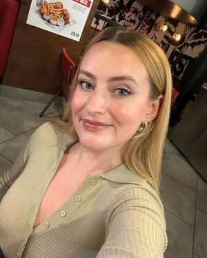 Amelia Dimoldenberg OnlyFans Leaked Free Thumbnail Picture - #9RzfFRtCWM