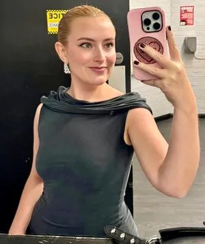 Amelia Dimoldenberg OnlyFans Leaked Free Thumbnail Picture - #IVOt8k9VY6