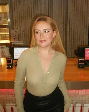 Amelia Dimoldenberg OnlyFans Leaked Free Thumbnail Picture - #ojIxTHGskR