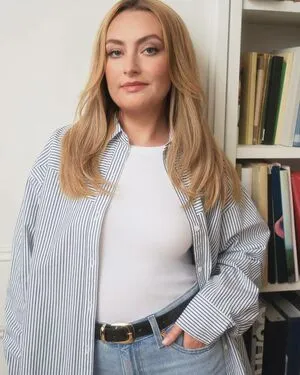 Amelia Dimoldenberg OnlyFans Leaked Free Thumbnail Picture - #uTrOrS8Xx2