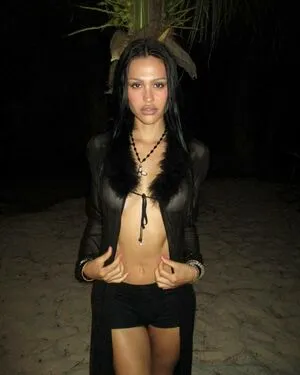 Amelia Gray Hamlin OnlyFans Leaked Free Thumbnail Picture - #x4hNFLR8w9