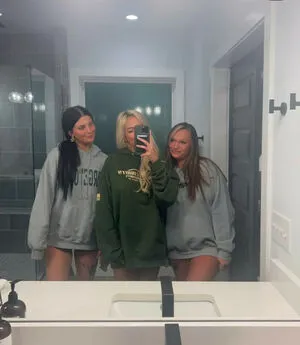Amelia Hakes OnlyFans Leaked Free Thumbnail Picture - #2giHkIIID6