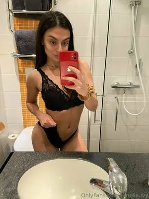 Amelia Ivy OnlyFans Leaked Free Thumbnail Picture - #3ISqviUpHm