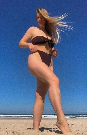 Amelia Jaane OnlyFans Leaked Free Thumbnail Picture - #5WTNssgNj0