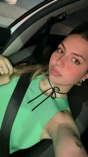 Ameliaponova OnlyFans Leaked Free Thumbnail Picture - #4gR2ujdowC
