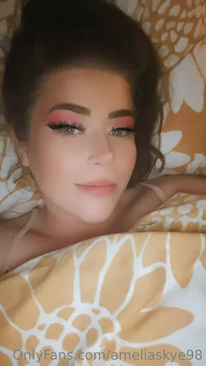 Ameliaskye98 OnlyFans Leaked Free Thumbnail Picture - #BLGI4ZuJoN