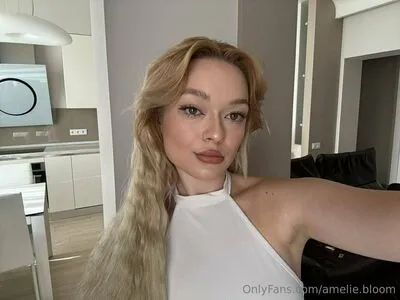 Amelie Bloom OnlyFans Leaked Free Thumbnail Picture - #7giZ29hFAf