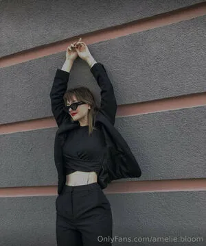Amelie Bloom OnlyFans Leaked Free Thumbnail Picture - #NopIIicQP2